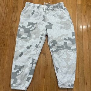 White/Grey Camo fuzzy lined joggers